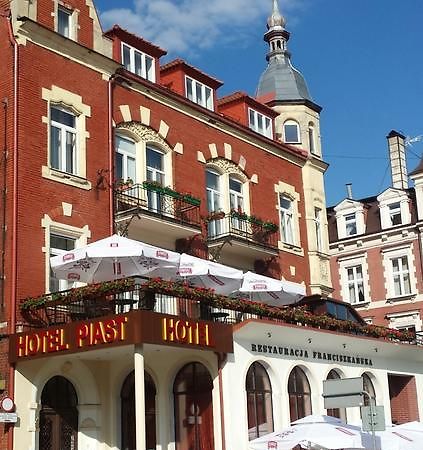 Hotel Piast سووبسك المظهر الخارجي الصورة